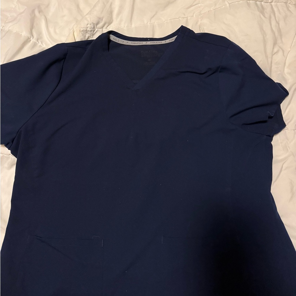 Fabletics Women's navy Blue V-Neck scrub top